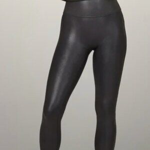 Spanx Faux Leather Leggings Black - Sz M - Excellent